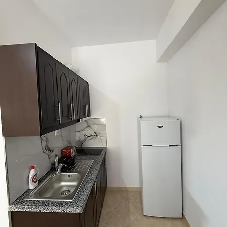 Sardis كساميل