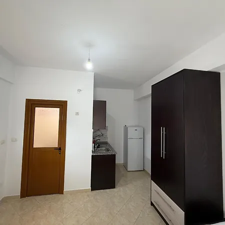 Sardis شقة كساميل