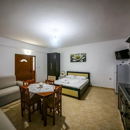 Sardis شقة